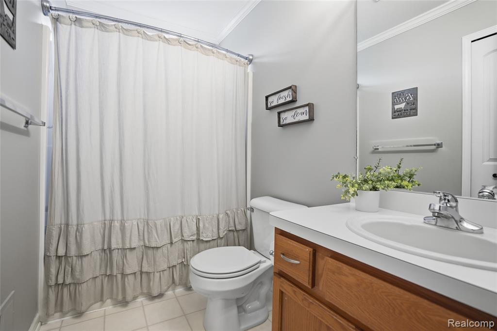 3613 Briarbrooke Lane, Rochester, MI 48306 — Photo 30