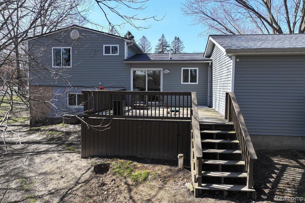2186 Landmark Drive, Lapeer, MI 48446 — Photo 23