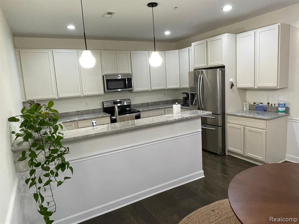 5549 ARBOR CHASE Drive, Ann Arbor, MI 48103 — Photo 6