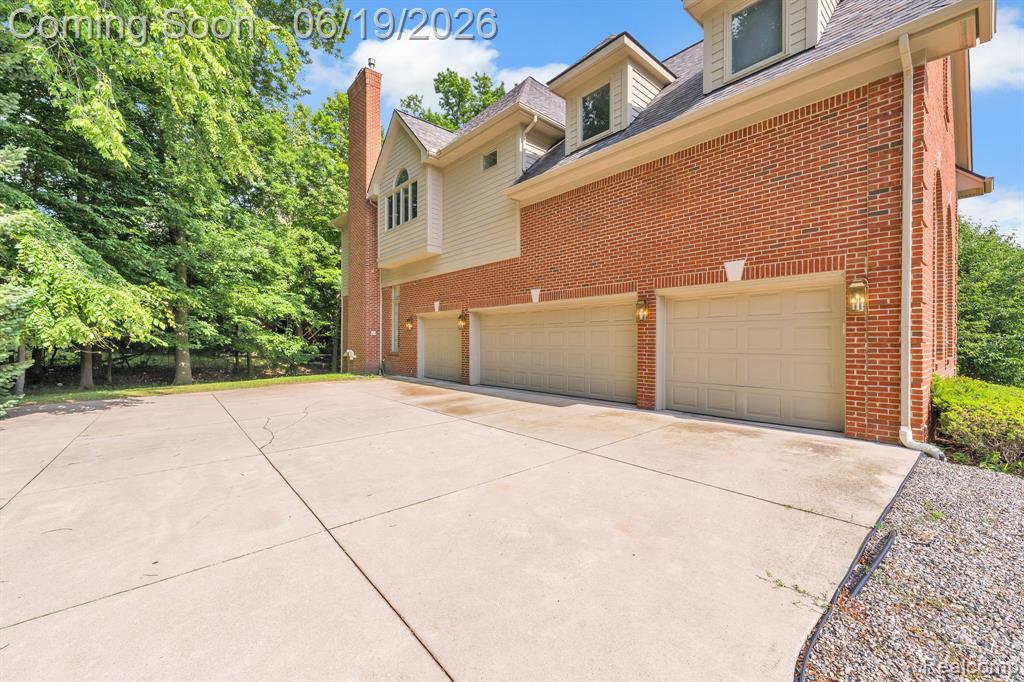 7061 Trailway Court, West Bloomfield, MI — Photo 72