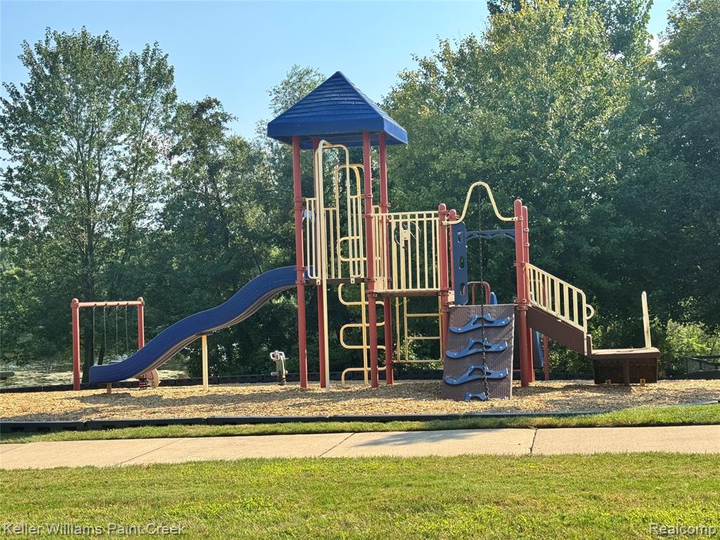 16550 Mulberry Way, Northville, MI 48168 — Photo 55