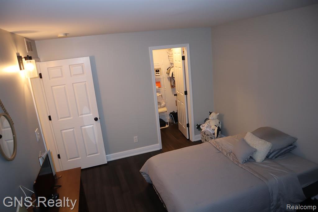 6488 SCOTLAND, Shelby Twp, MI 48316 — Photo 17
