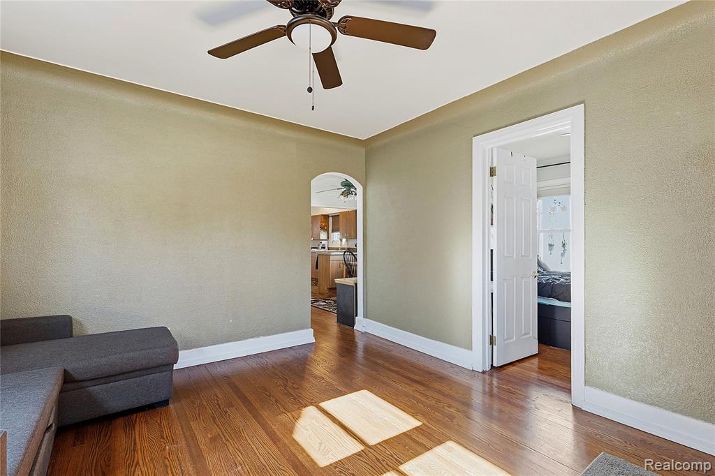 29025 Dawson Street, Garden City, MI — Photo 4