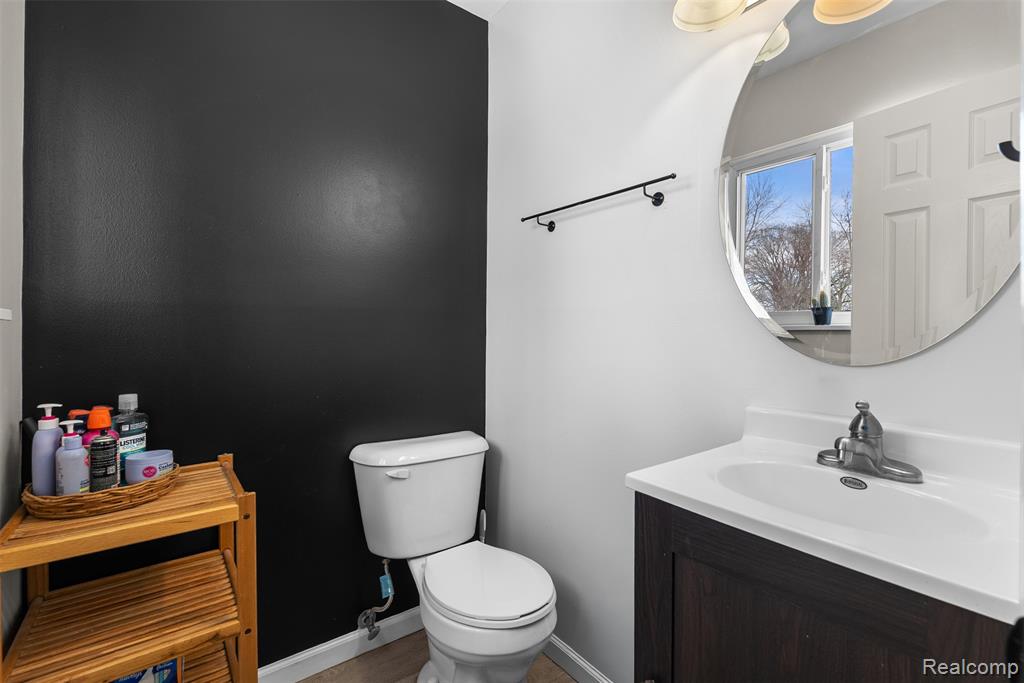 7067 Stanley Rd Road, Flushing, MI 48433 — Photo 23