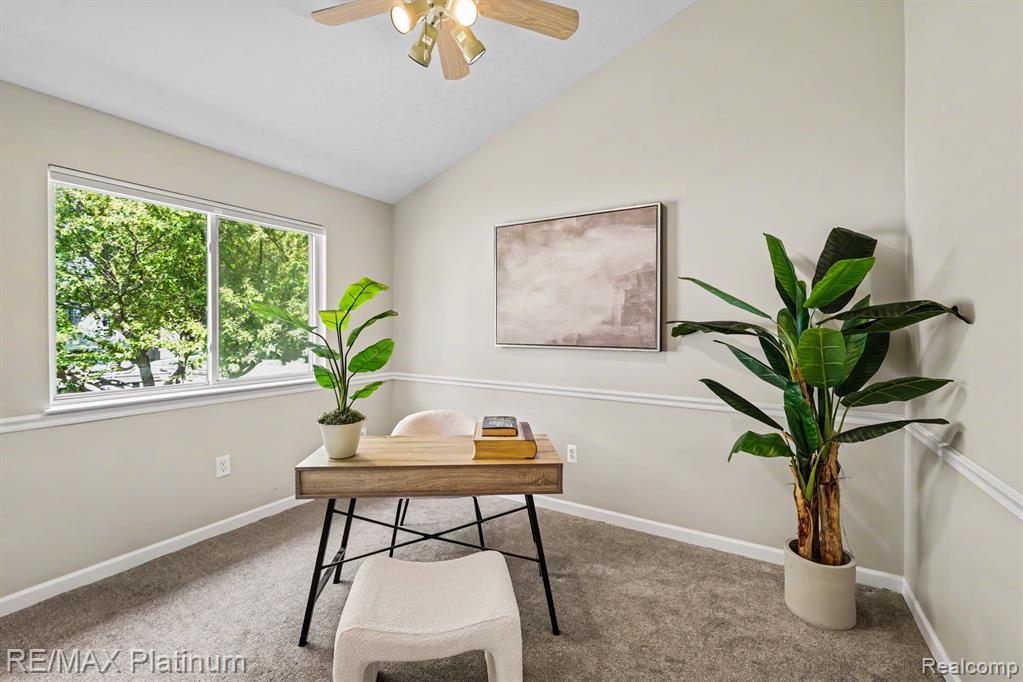 11624 ISLAND COURT, Hartland, MI 48353 — Photo 10