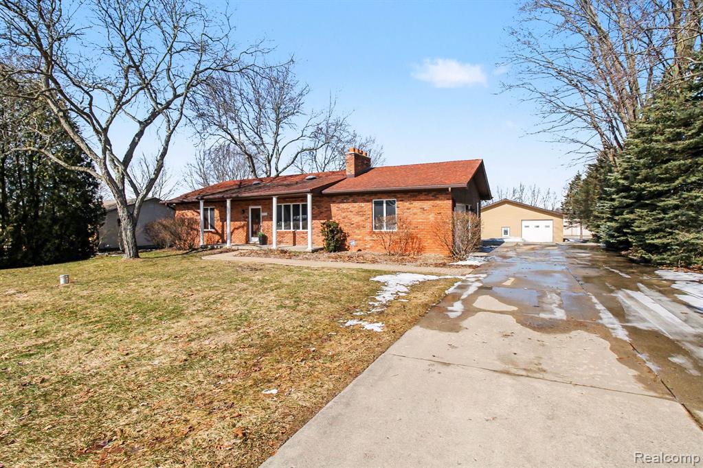 8783 SKYLANE Drive, Brighton, MI 48114 — Photo 2