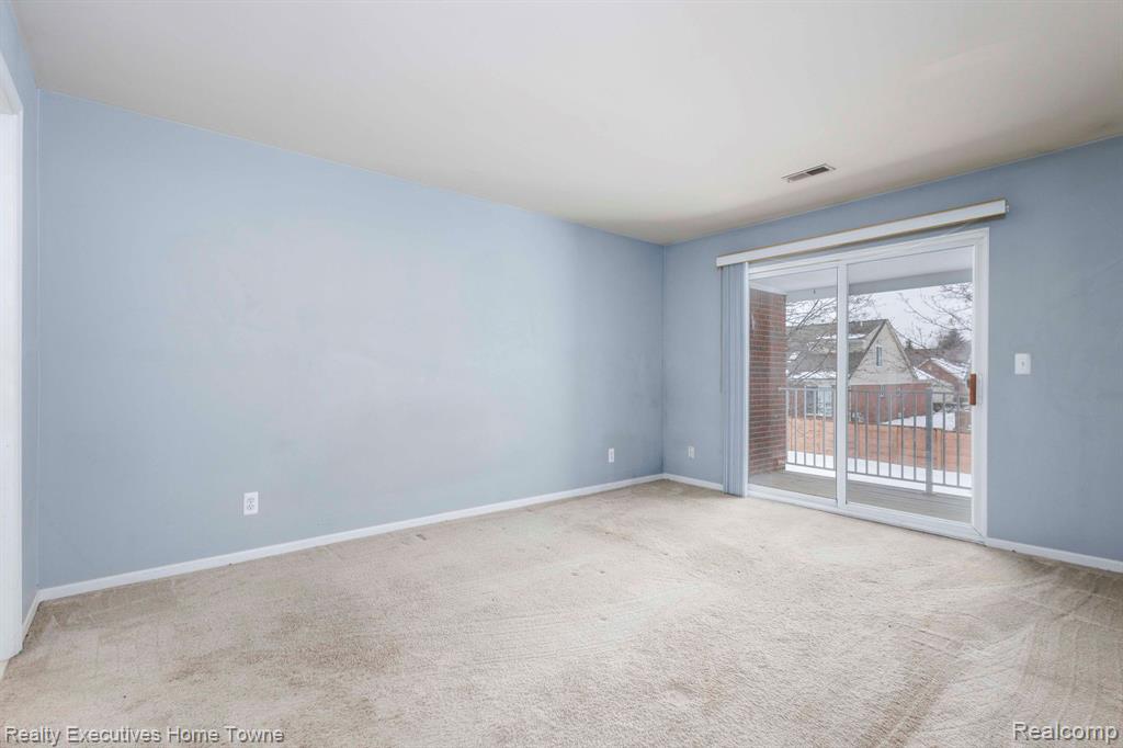 4289 Berkshire Drive, Sterling Heights, MI 48314 — Photo 17