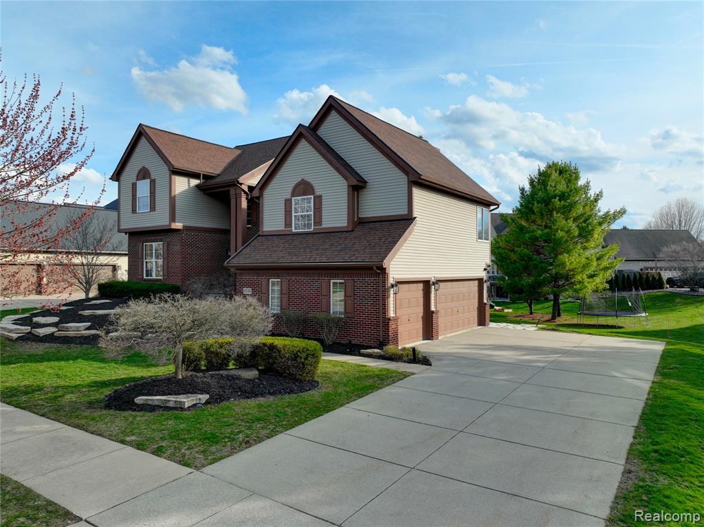 8599 Hummingbird, Commerce Twp, MI 48382 — Photo 2