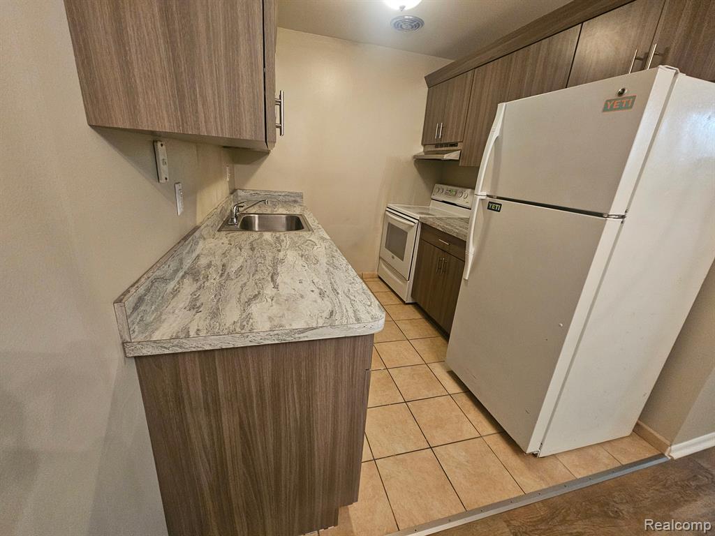7394 CENTRAL Street, 2, Westland, MI — Photo 6