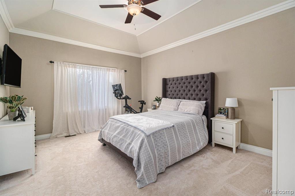56188 SAINT ANDREWS Drive, Macomb, MI 48042 — Photo 9