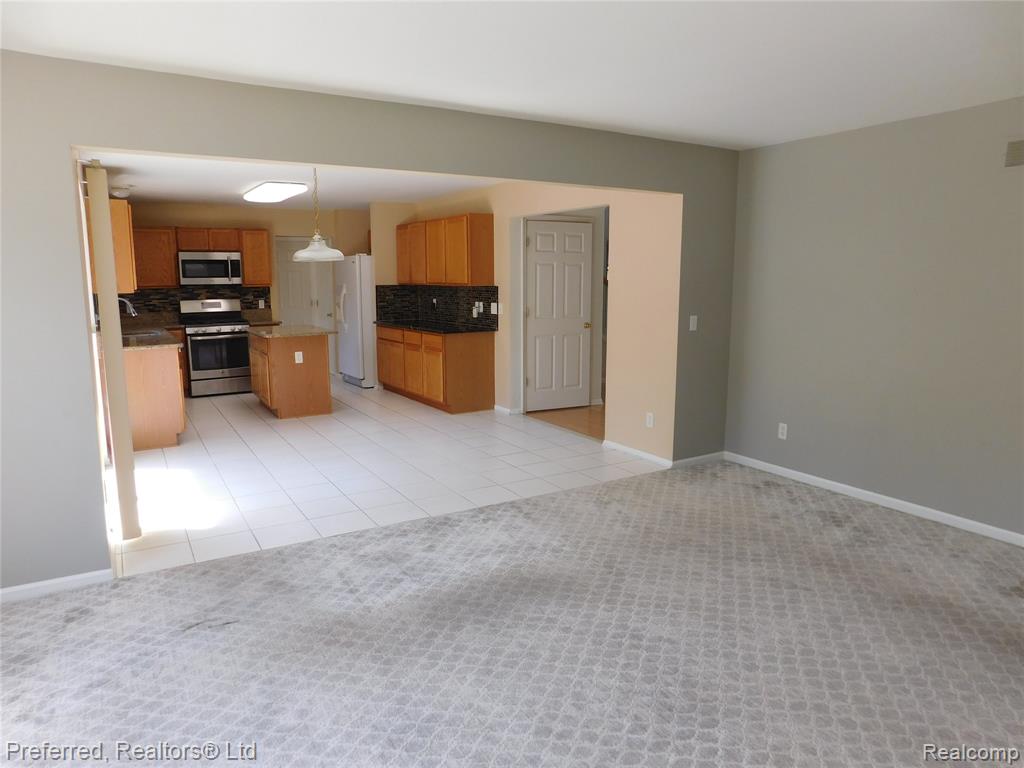 47243 FAIRLAWN, Canton, MI 48188 — Photo 8