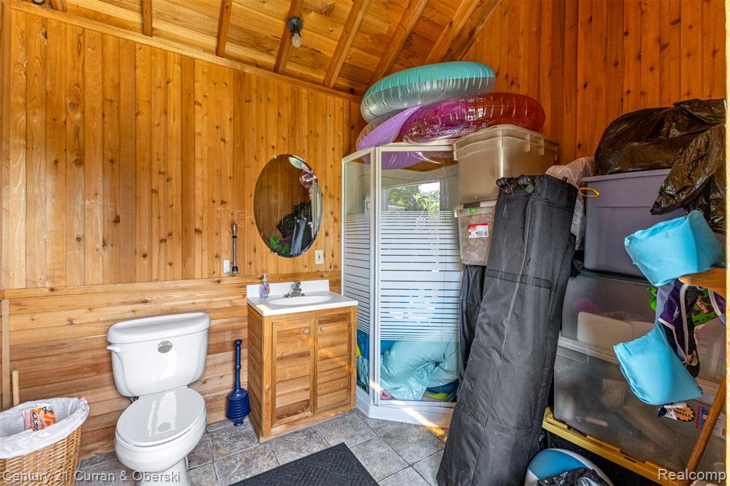 42049 Farm Lane Court, Sterling Heights, MI 48313 — Photo 57