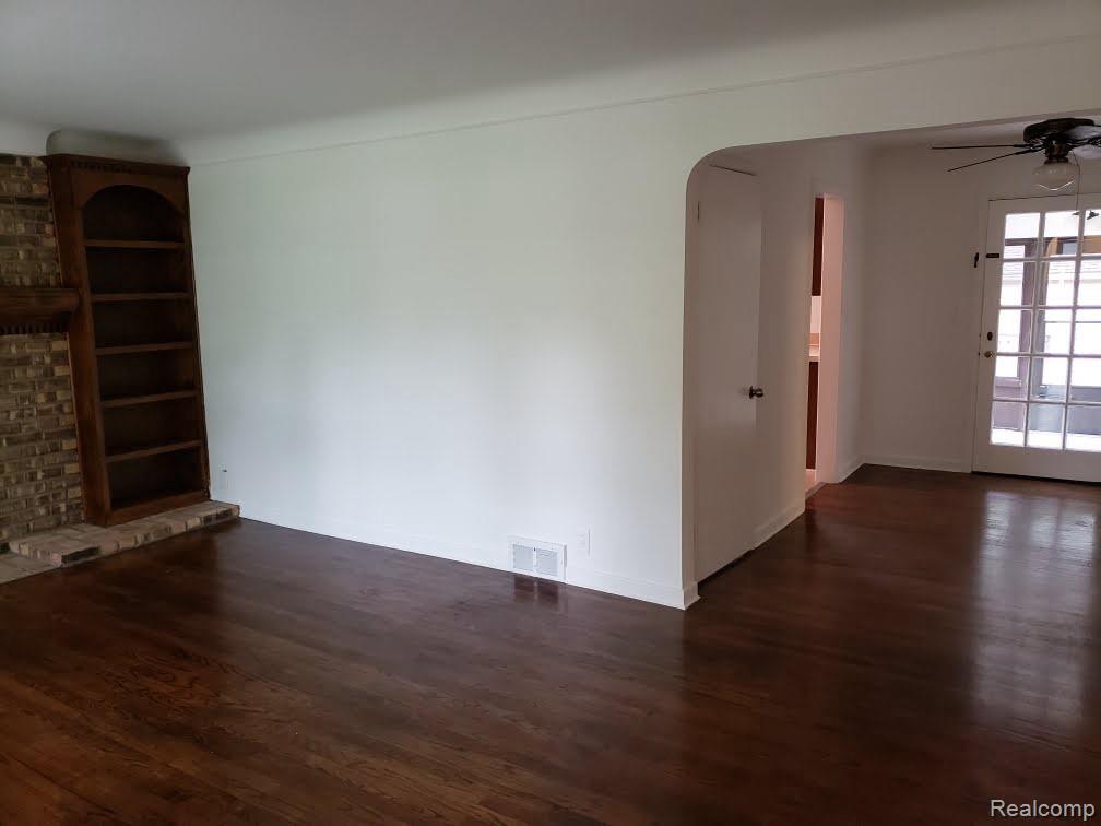 4418 S VERONA Circle, Royal Oak, MI 48073 — Photo 15