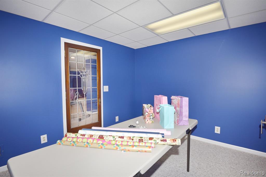 527 Newburne Pointe, 19, Bloomfield Hills, MI 48304 — Photo 38