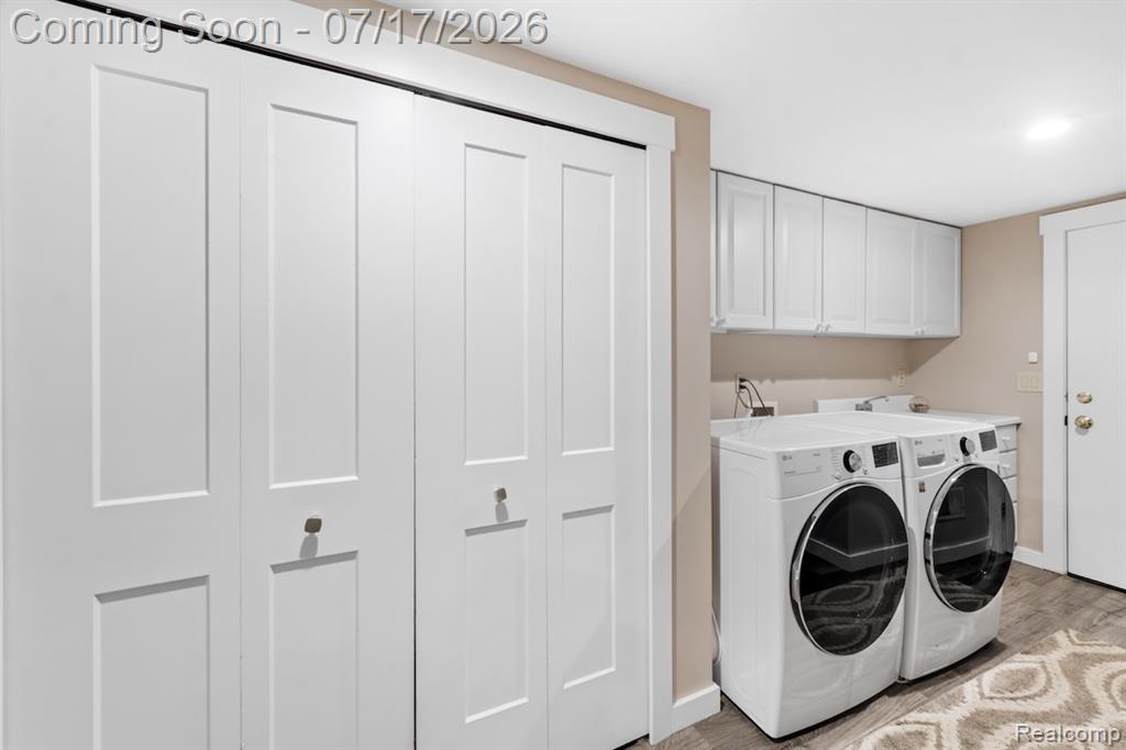 7375 Parkwood Drive, Fenton, MI 48430 — Photo 22