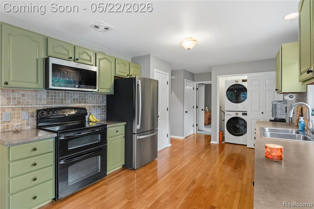 542 Tracey Lane, Brighton, MI 48114 — Photo 11