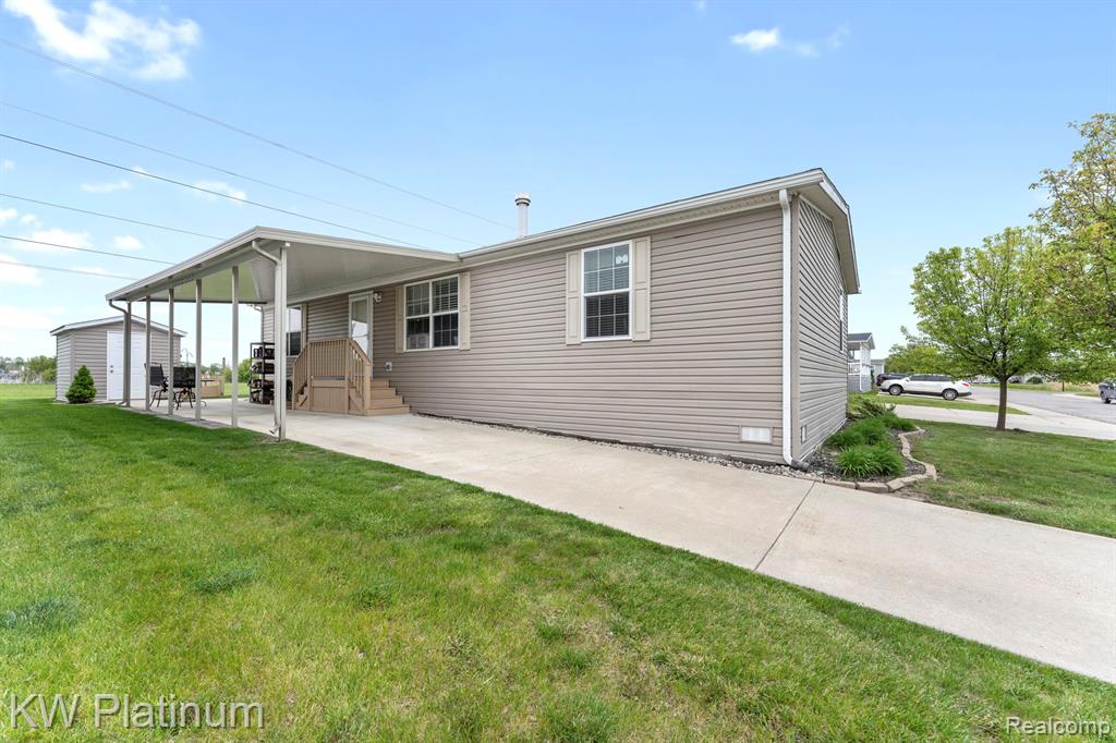 24494 Edwin, Brownstown, MI 48134