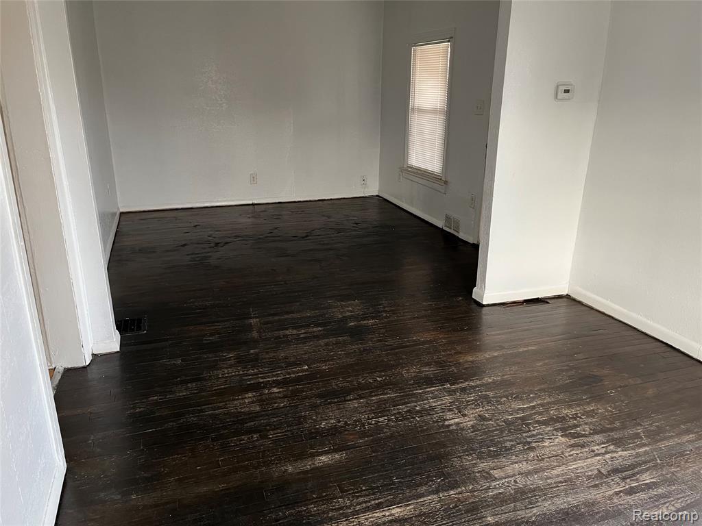 7592 Maxwell Avenue, Warren, MI 48091 — Photo 3