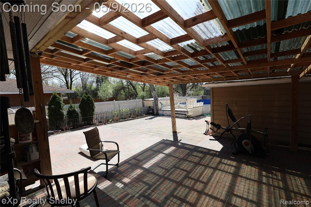 719 Sheryl Drive, Waterford, MI 48328 — Photo 33