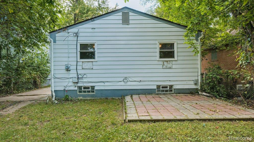 8725 Packard Avenue, Warren, MI 48089 — Photo 24