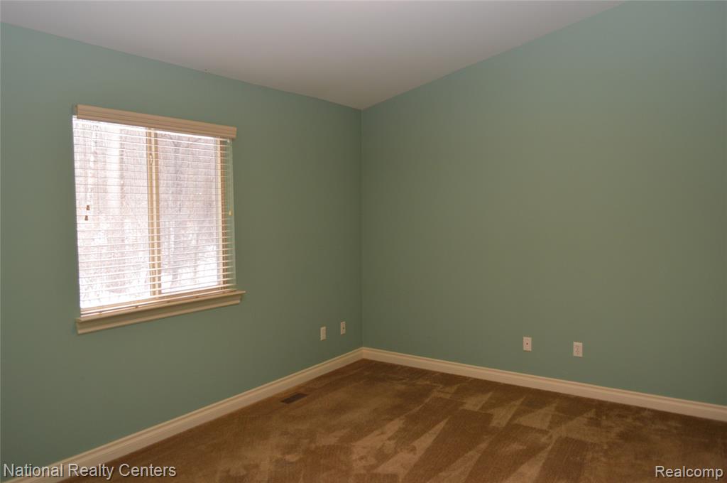 9642 Nook Road, 7, Clay, MI 48001 — Photo 9