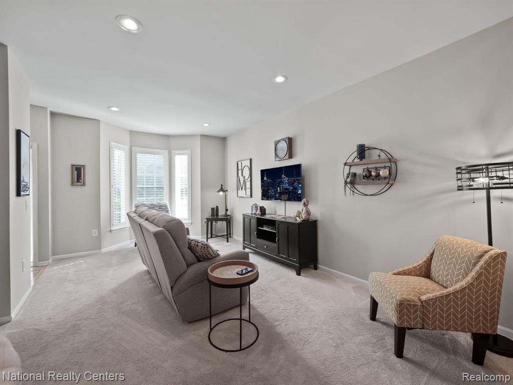 41698 Brownstone Drive, Novi, MI 48377 — Photo 5