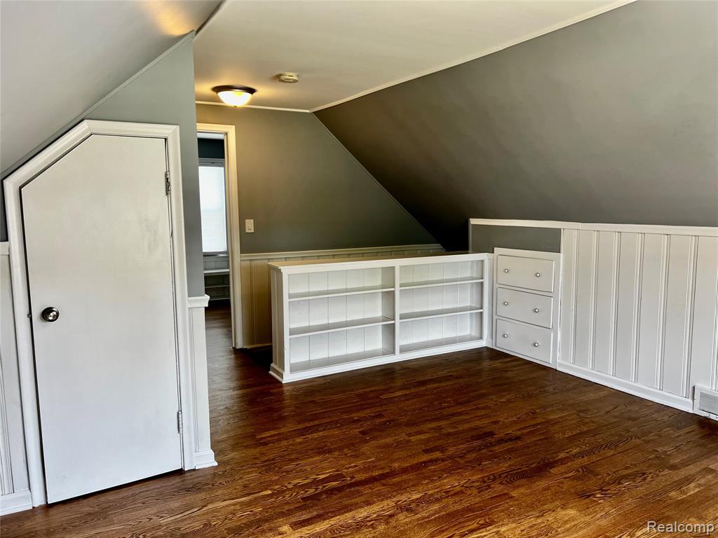 740 W Shevlin Avenue, Hazel Park, MI 48030 — Photo 11