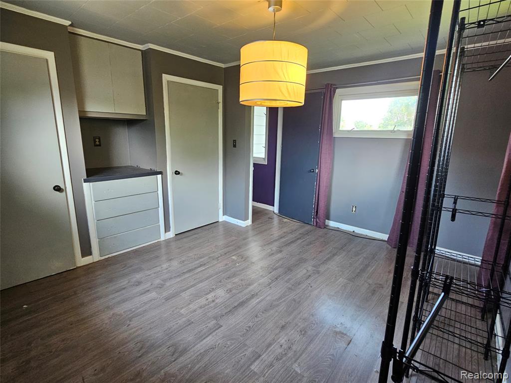 607 Roome Court, Flint, MI 48503 — Photo 11