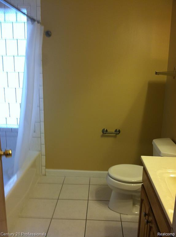 9555 Arcola Street, Livonia, MI 48150 — Photo 8