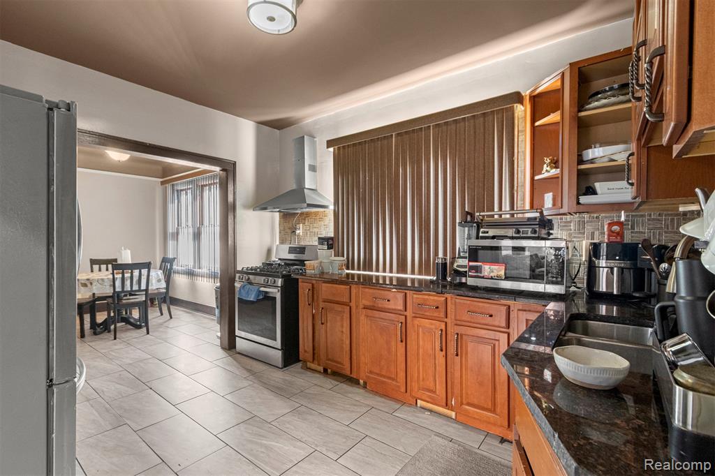 7658 Appoline Street, Dearborn, MI 48126 — Photo 17