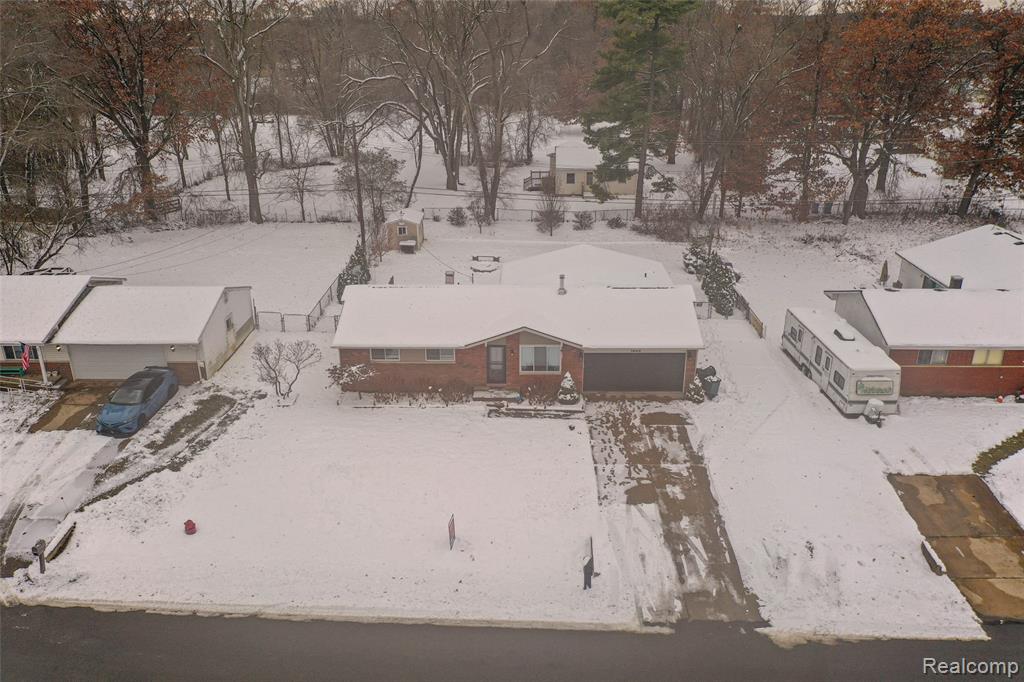 1443 West Drive, Wolverine Lake, MI 48390 — Photo 28
