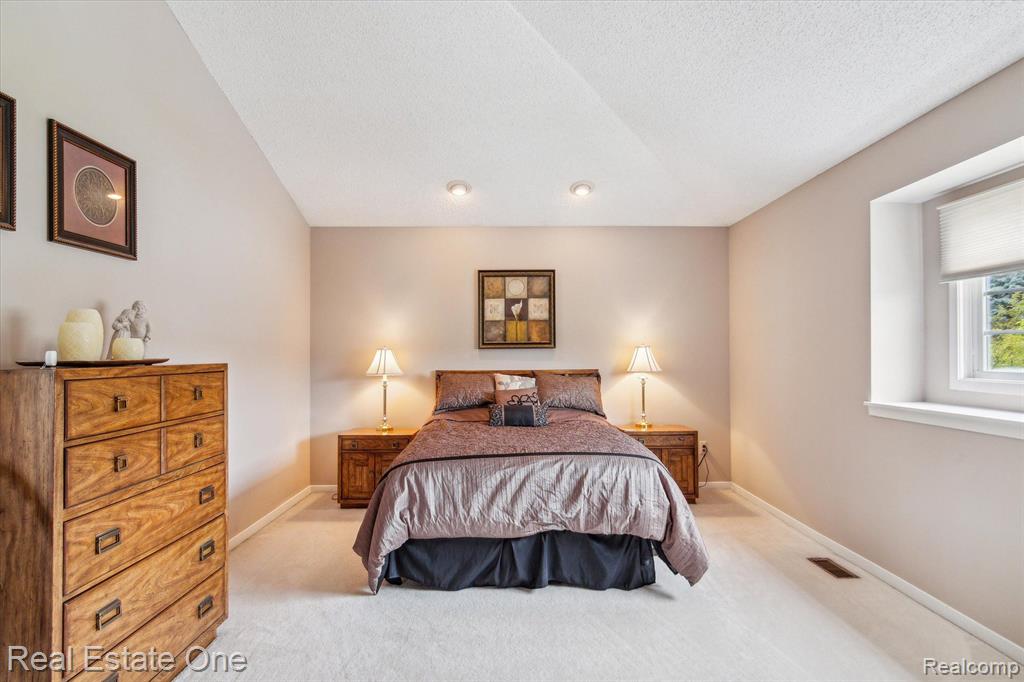 41694 KENILWORTH Lane, Novi, MI 48377 — Photo 21