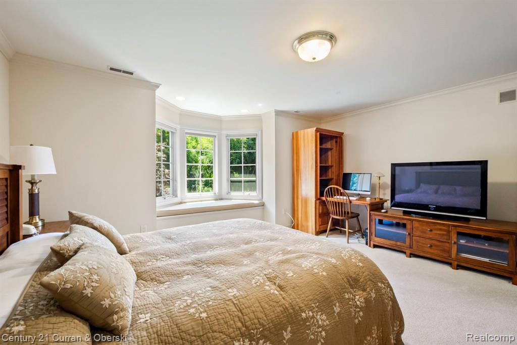 18878 Oak Leaf Lane, Northville, MI 48168 — Photo 49
