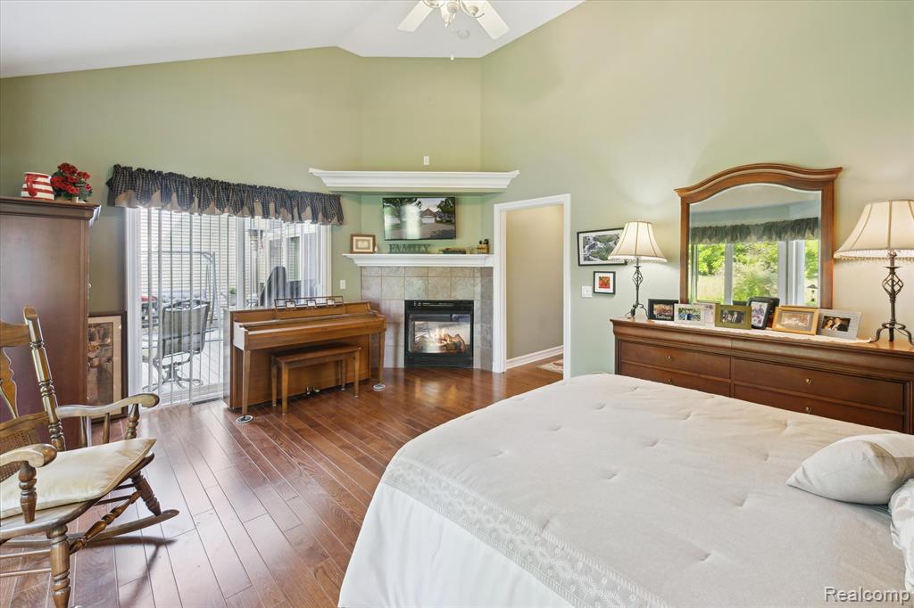 10172 Clarkshire Court, South Lyon, MI 48178 — Photo 17