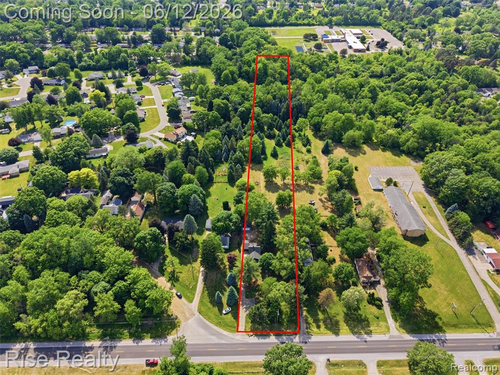 2449 N Genesee Road, Burton, MI 48509 — Photo 34
