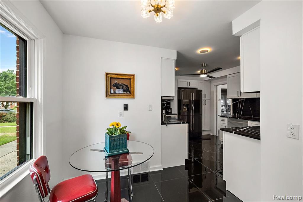 9161 W Outer Drive, Detroit, MI 48219 — Photo 22