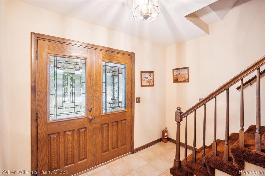 47955 BEN FRANKLIN Drive, Shelby Twp, MI 48315 — Photo 8