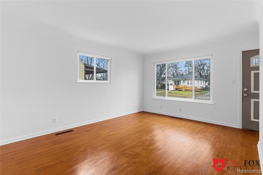 713 Leland Street, Flint, MI 48507 — Photo 7