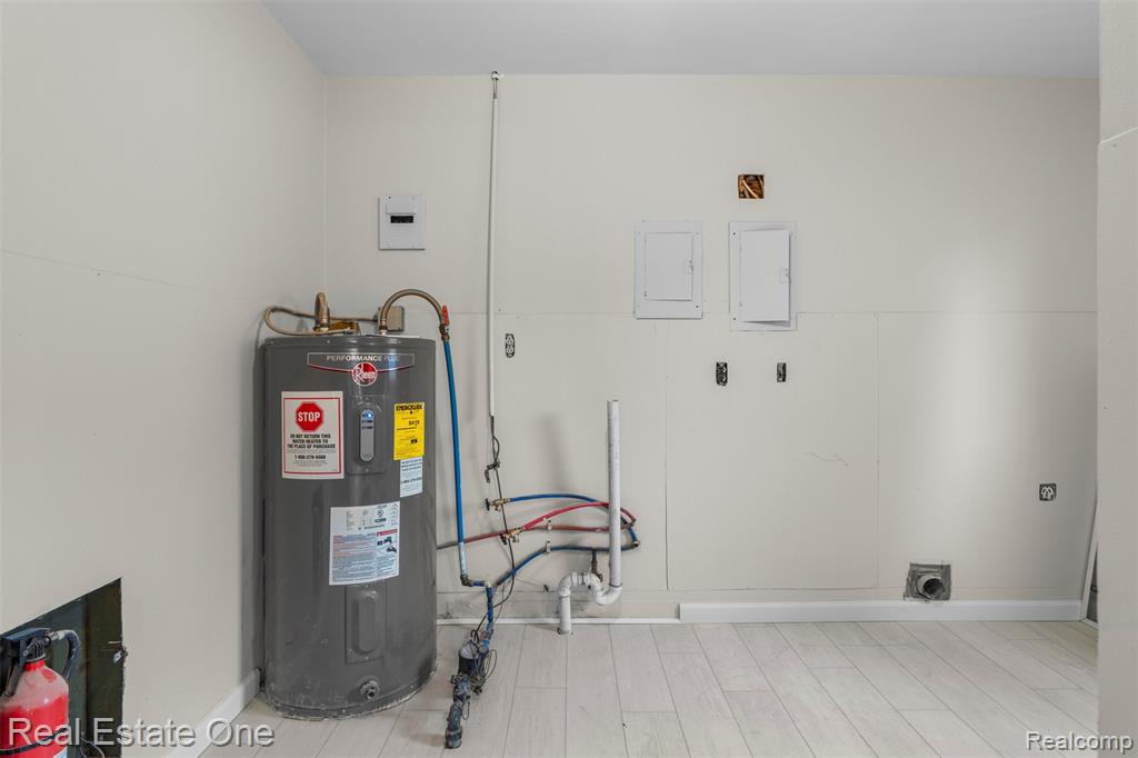 48037 Remer Avenue, Shelby Twp, MI 48317 — Photo 11