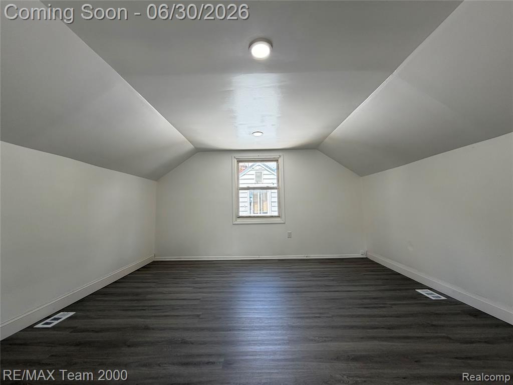 6760 Warwick Street, Detroit, MI 48228 — Photo 26