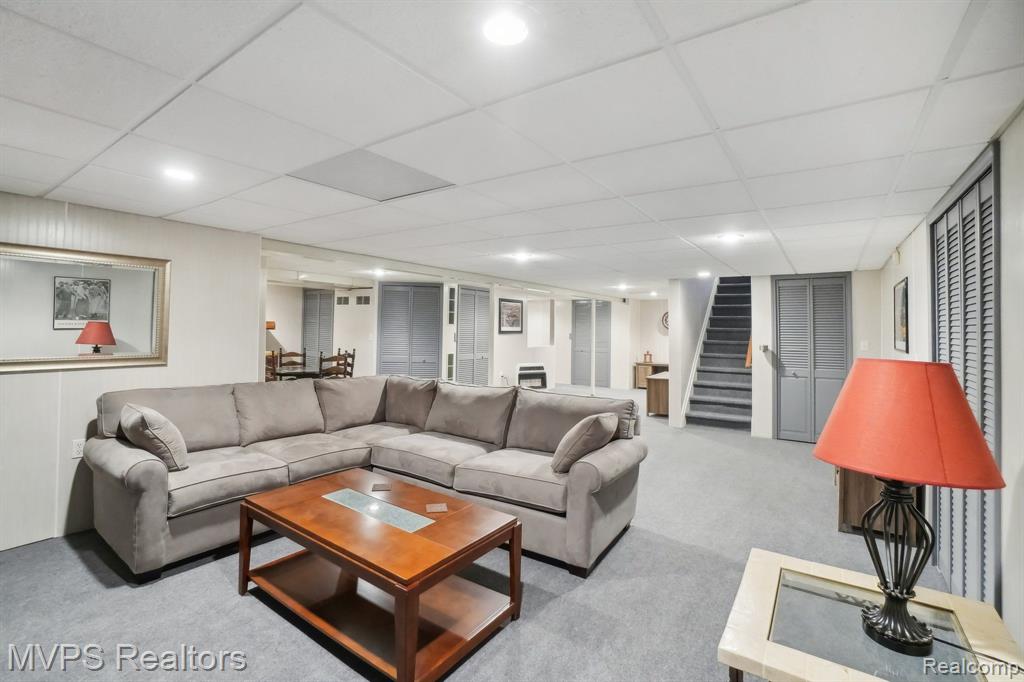 42610 ROYAL Lane, Clinton Twp, MI 48038 — Photo 10