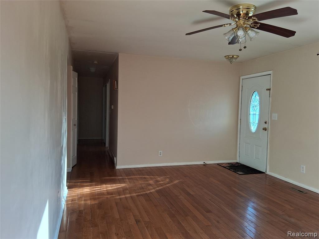 5097 Middleboro Road, Grand Blanc, MI 48439 — Photo 5