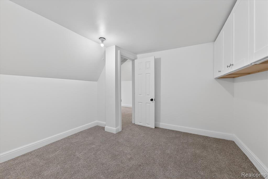 3261 Sherbourne Road, Detroit, MI 48221 — Photo 41