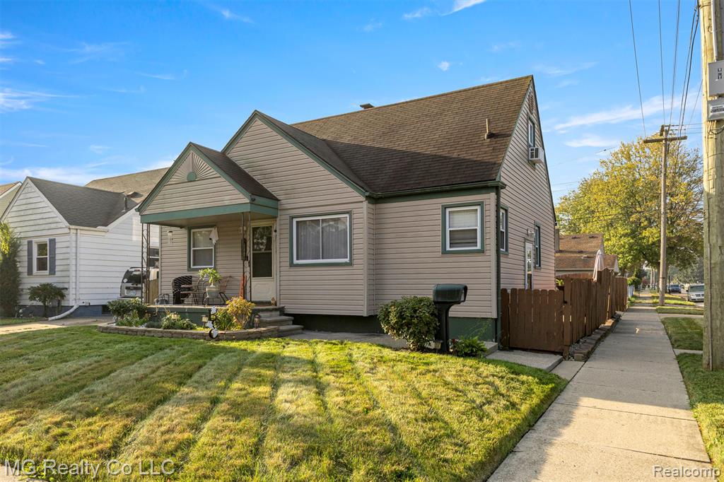 485 Garfield Avenue, Lincoln Park, MI 48146 — Photo 2