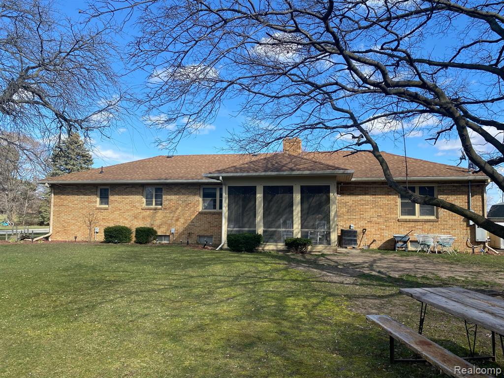 2039 EAST Street, Fairgrove, MI 48733 — Photo 24