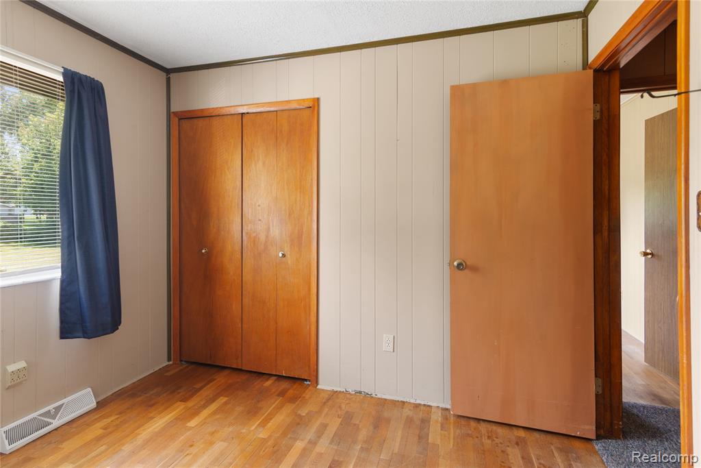 3499 E Carpenter Road, Flint, MI 48506 — Photo 16