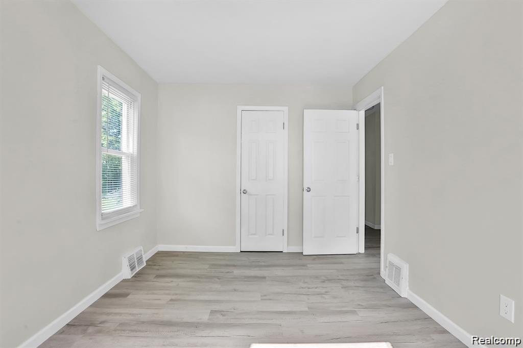 9277 VAUGHAN Street, Detroit, MI 48228 — Photo 9