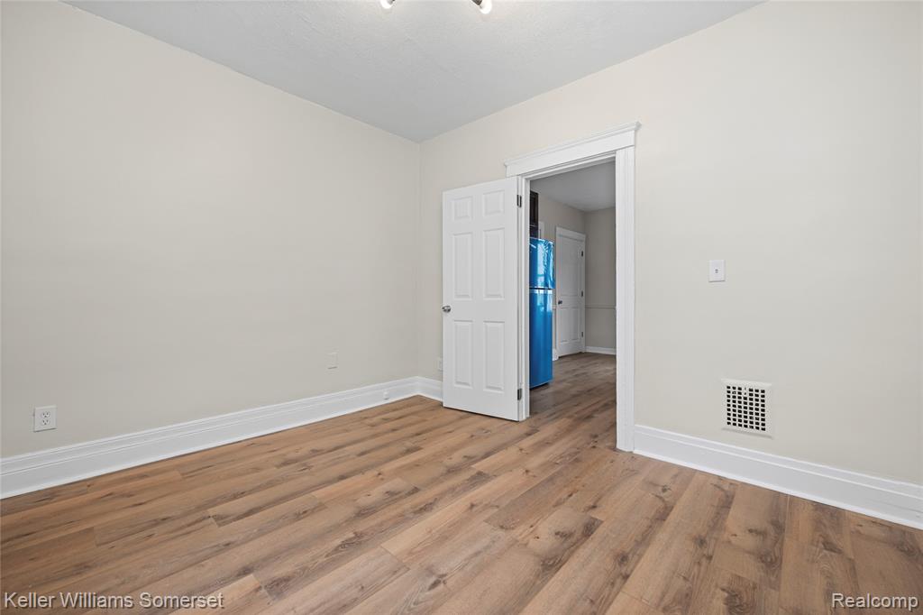 4510 Harding Street, Detroit, MI, 48214