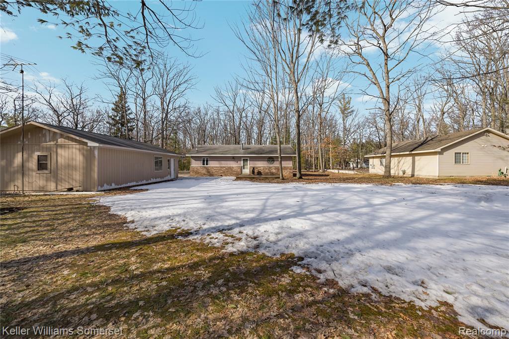 208 Hitchcock Avenue, Roscommon, MI 48653 — Photo 38