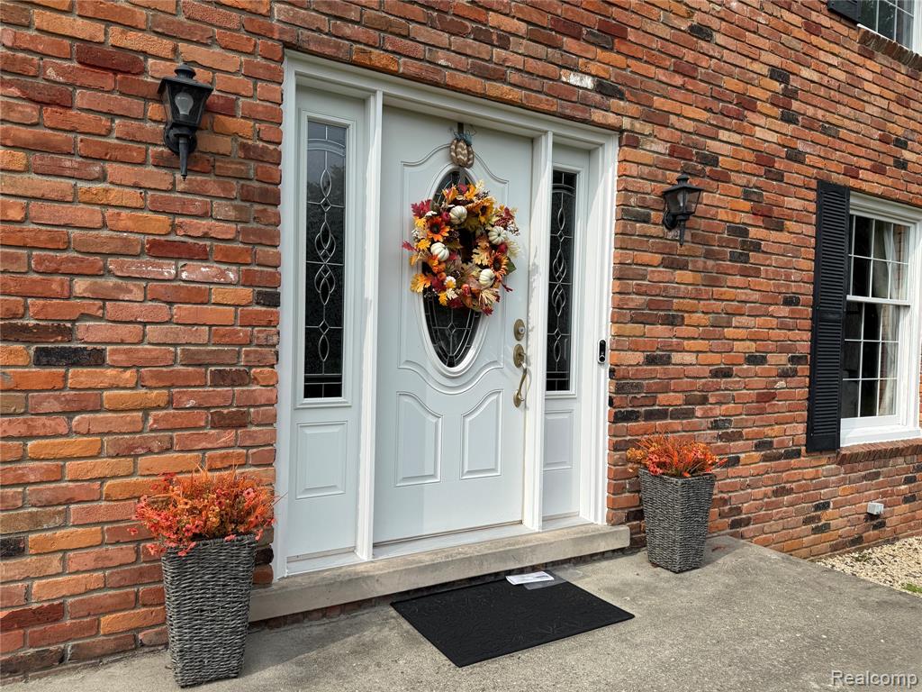 5540 Bostall Woods Drive, Rochester, MI 48306 — Photo 10